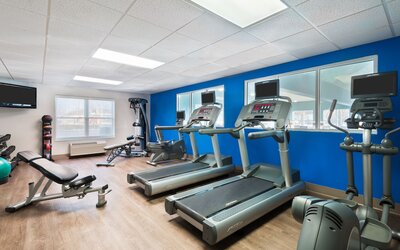 Holiday Inn Express & Suites Columbus Airport East by IHG