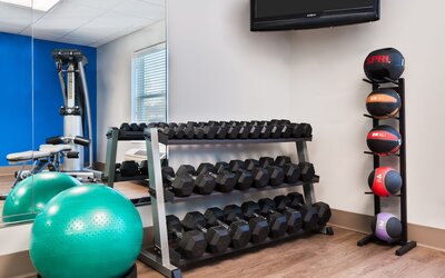 Holiday Inn Express & Suites Columbus Airport East by IHG