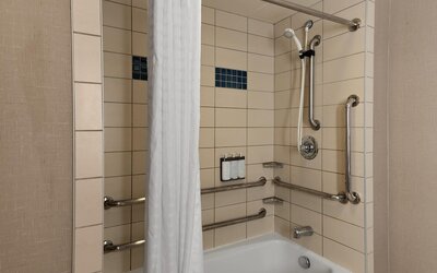 Cambria Hotel Columbus - Polaris