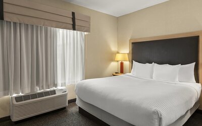 Cambria Hotel Columbus - Polaris