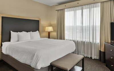 Cambria Hotel Columbus - Polaris