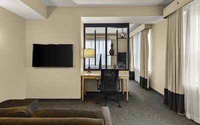 Cambria Hotel Columbus - Polaris