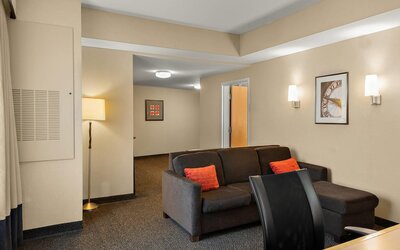 Cambria Hotel Columbus - Polaris