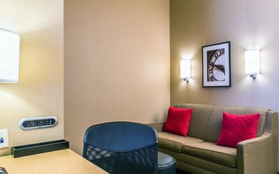 Cambria Hotel Columbus - Polaris