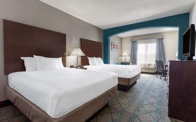 La Quinta Inn & Suites by Wyndham Columbus West - Hilliard