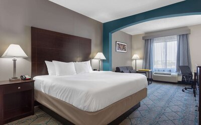 La Quinta Inn & Suites by Wyndham Columbus West - Hilliard