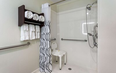 La Quinta Inn & Suites by Wyndham Columbus West - Hilliard