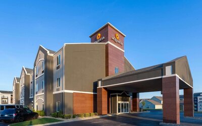 La Quinta Inn & Suites by Wyndham Columbus West - Hilliard