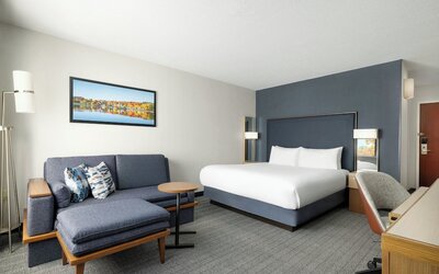 Courtyard by Marriott Concord