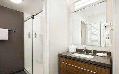 Courtyard by Marriott Concord