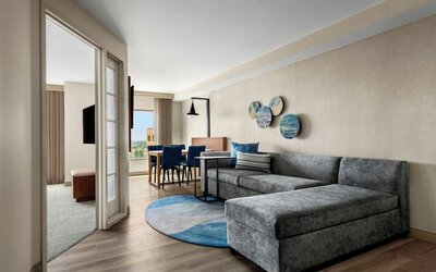 Anaheim Marriott Suites