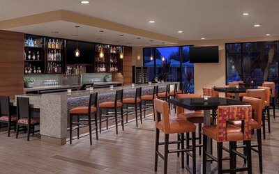 Delta Hotels by Marriott Anaheim Garden Grove