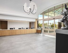 Embassy Suites by Hilton Anaheim South