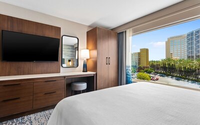 Embassy Suites by Hilton Anaheim South