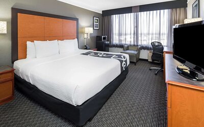 La Quinta Inn & Suites by Wyndham Buena Park