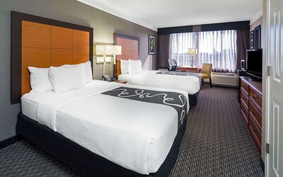La Quinta Inn & Suites by Wyndham Buena Park