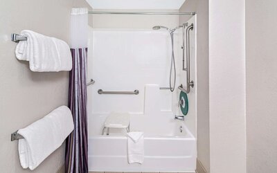 La Quinta Inn & Suites by Wyndham Buena Park