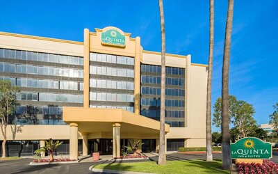 La Quinta Inn & Suites by Wyndham Buena Park