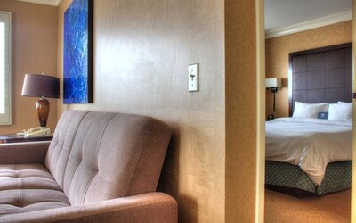 The Waterfront Beach Resort, A Hilton Hotel