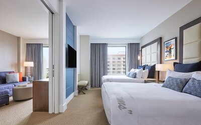 The Waterfront Beach Resort, A Hilton Hotel