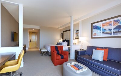 The Waterfront Beach Resort, A Hilton Hotel