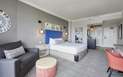 The Waterfront Beach Resort, A Hilton Hotel