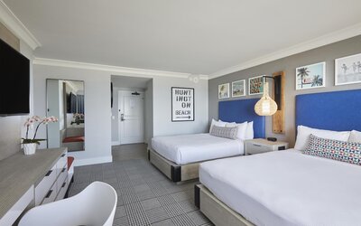 The Waterfront Beach Resort, A Hilton Hotel