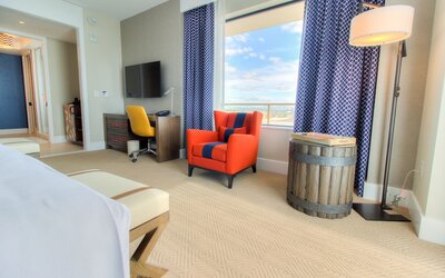 The Waterfront Beach Resort, A Hilton Hotel