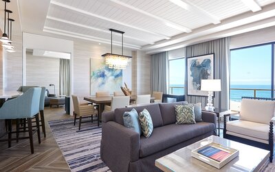 The Waterfront Beach Resort, A Hilton Hotel