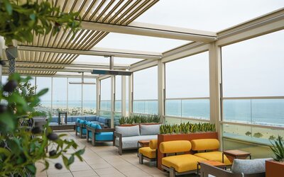 The Waterfront Beach Resort, A Hilton Hotel
