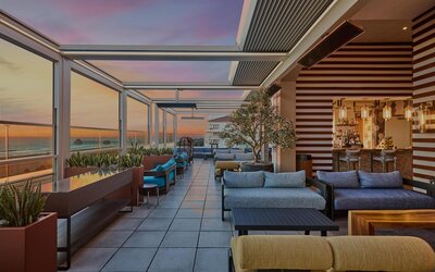 The Waterfront Beach Resort, A Hilton Hotel