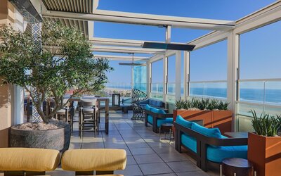 The Waterfront Beach Resort, A Hilton Hotel