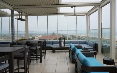 The Waterfront Beach Resort, A Hilton Hotel