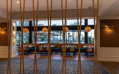 The Waterfront Beach Resort, A Hilton Hotel