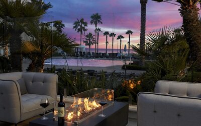 The Waterfront Beach Resort, A Hilton Hotel