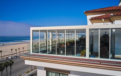 The Waterfront Beach Resort, A Hilton Hotel