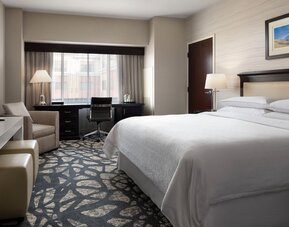 Sheraton Garden Grove-Anaheim South Hotel