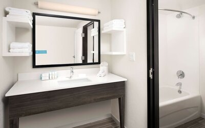 Hampton Inn & Suites Anaheim Garden Grove