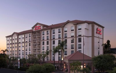 Hampton Inn & Suites Anaheim Garden Grove