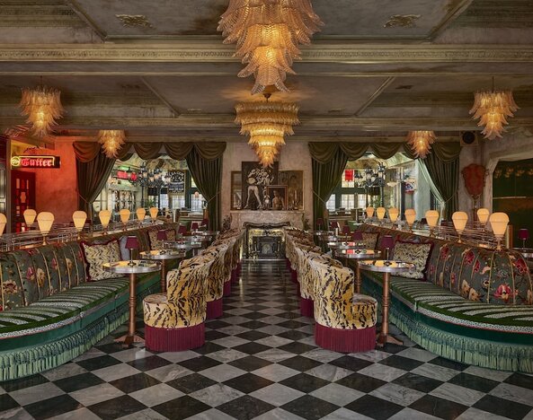 Lafayette Hotel & Club