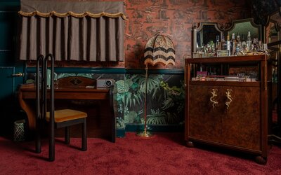 Lafayette Hotel & Club