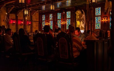 Lafayette Hotel & Club