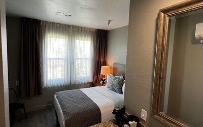 Urban Boutique Hotel
