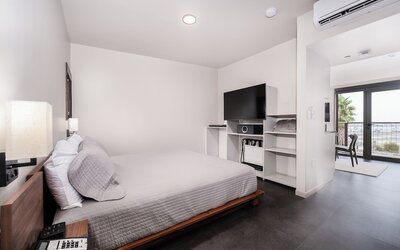 City24 Hotel Little Italy Mission Hills