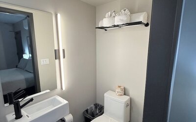 City24 Hotel Little Italy Mission Hills