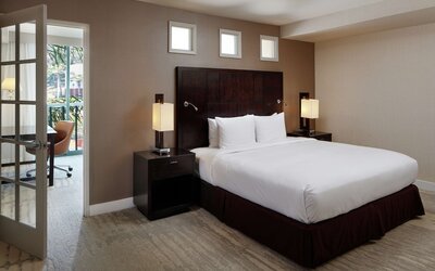 DoubleTree by Hilton San Diego - Hotel Circle