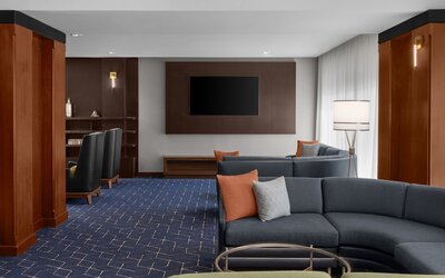 Courtyard by Marriott San Diego Central