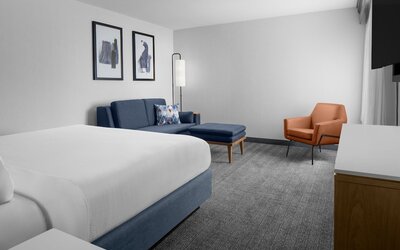 Courtyard by Marriott San Diego Central
