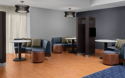 Courtyard by Marriott San Diego Central