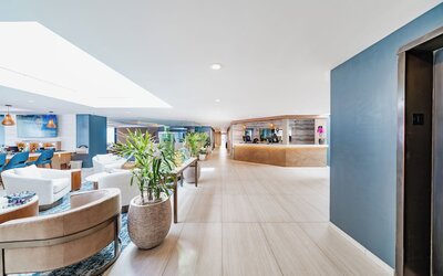 Bay Club Hotel & Marina